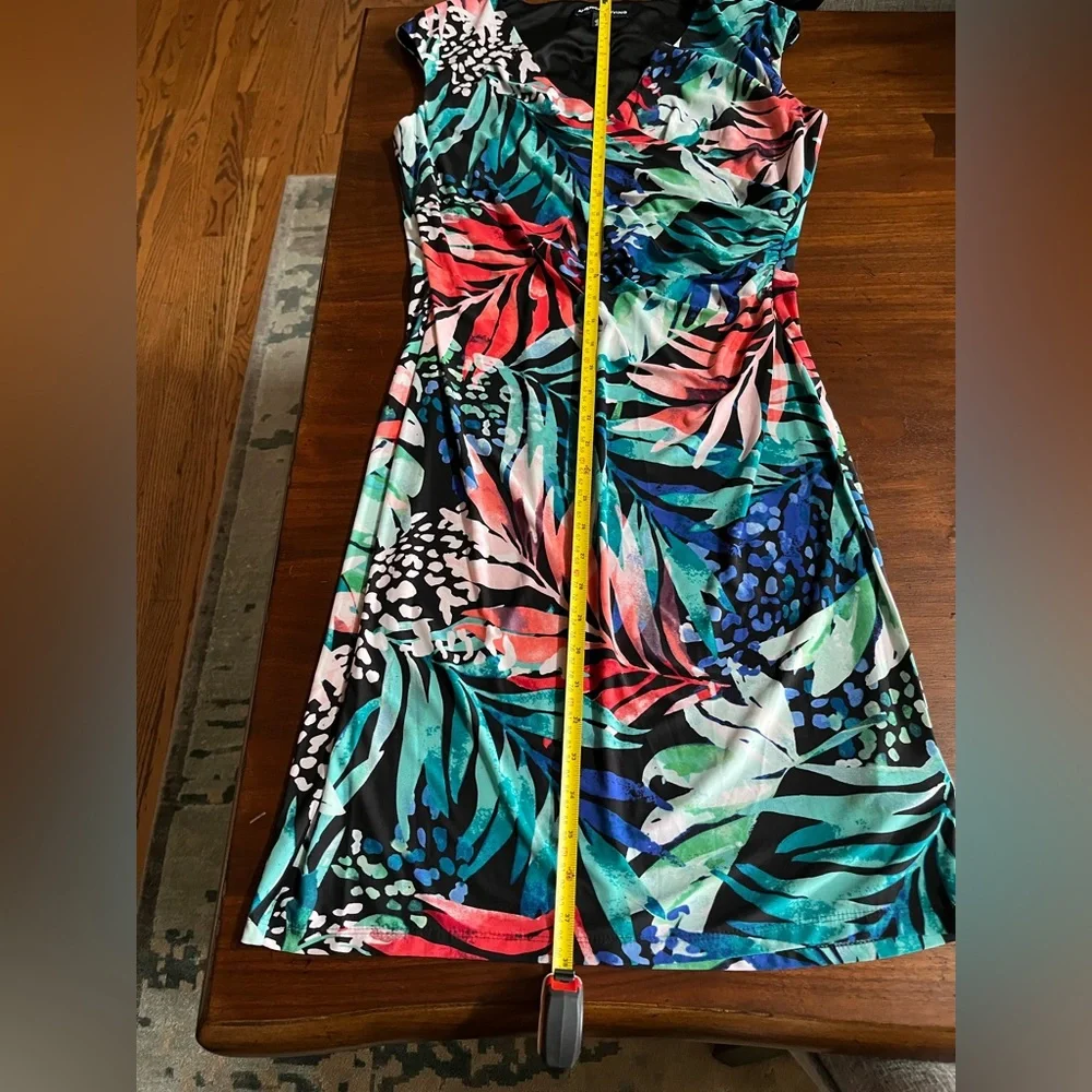 American Living Tropical Floral Dress size 10 Stretchy Wrap style - Picture 6 of 7